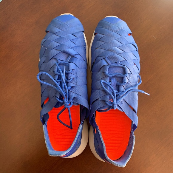 Selling this pair of preowned Nike shoes - Picture 4 of 5